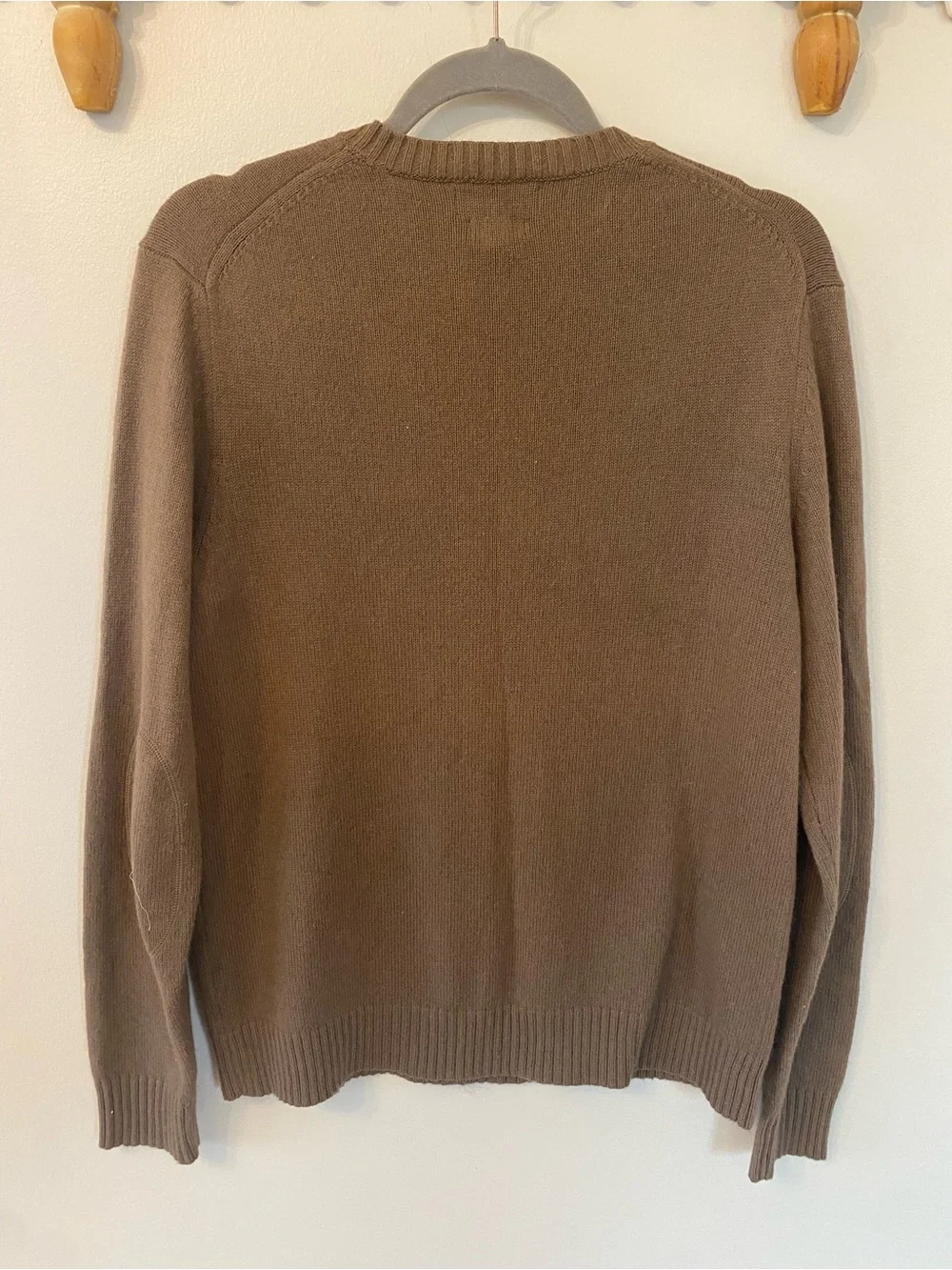 Banana Republic Men's brown V-Neck Luxury Blend Sweater cotton angora & cashmere